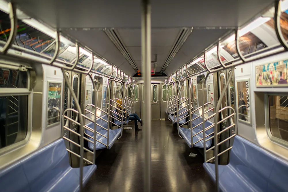 This image has an empty alt attribute; its file name is new-york-subway.webp